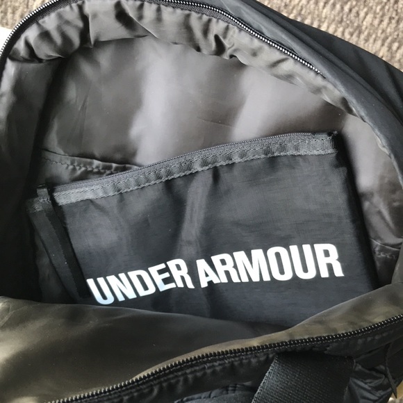 Under Armour backpack super thin - Picture 2 of 4